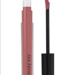 NUDE BLUSH Unlimited Lip Gloss by Mary Kay